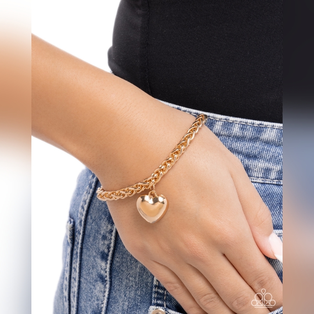 Gold Heart Charm Bracelet